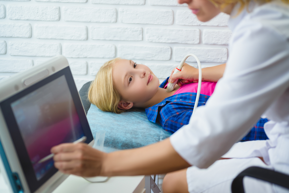 Quiste tirogloso en pacientes pediátricos